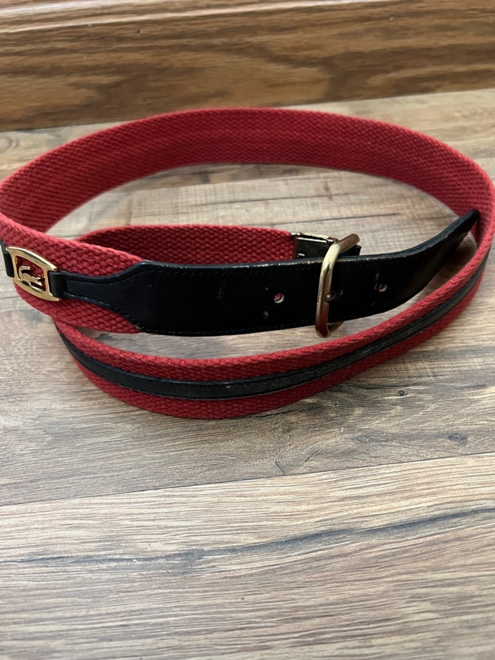 Vtg Lacoste black red belt